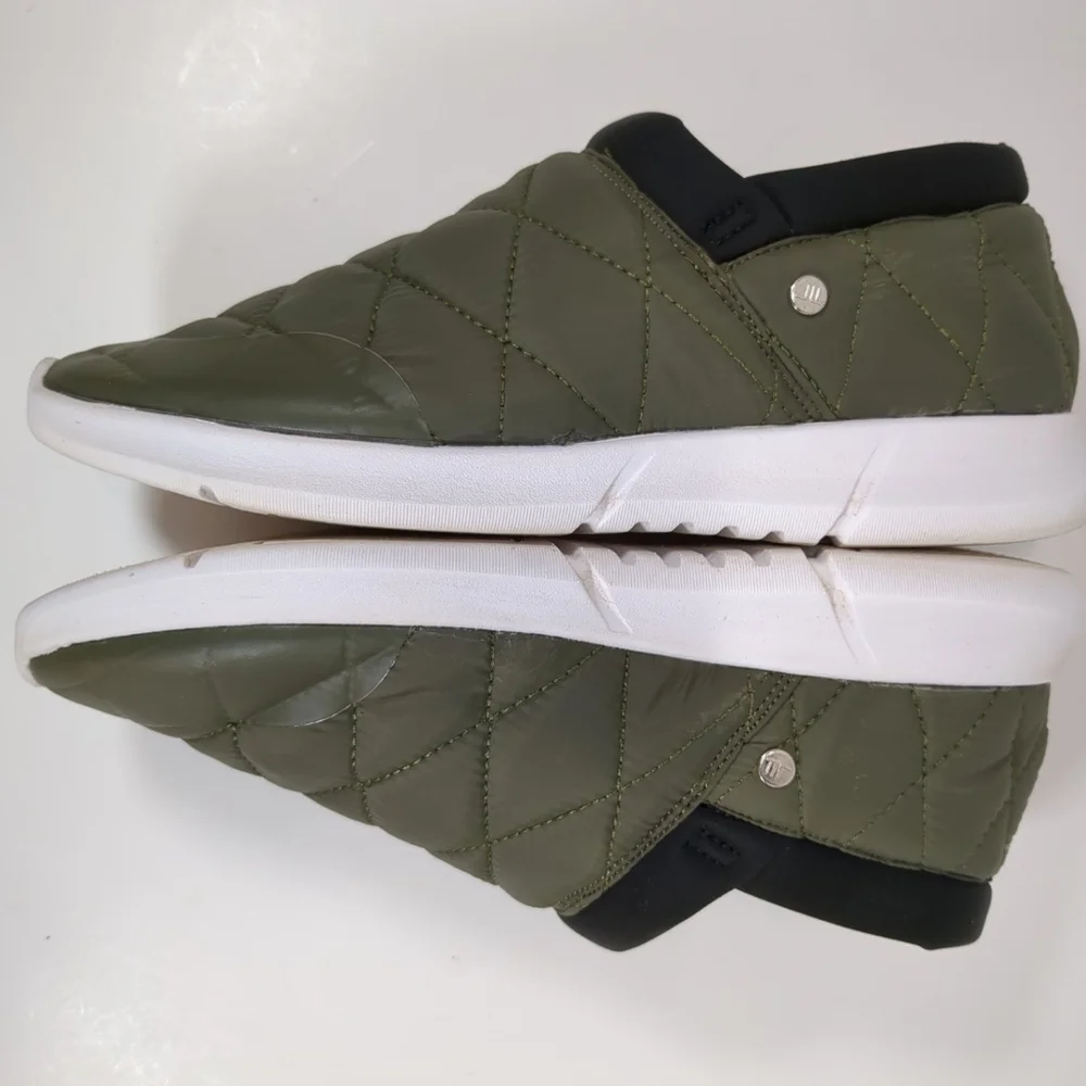London Fog Kellie Women's Olive Green /Black Quilted Slip-On Shoes S-9M